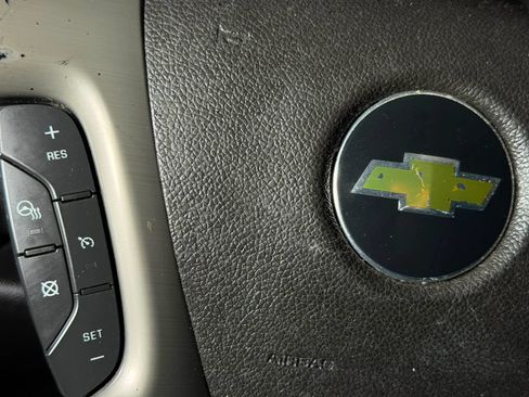 Used 2013 Chevrolet Avalanche LTZ RWD image 34