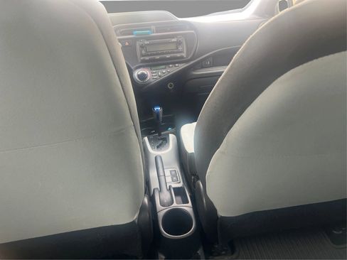 Used 2014 Toyota Prius C One FWD image 21
