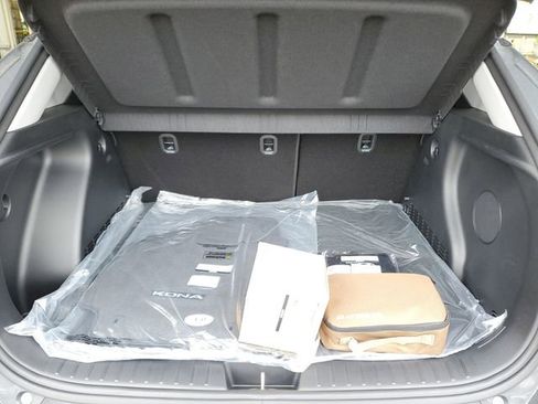 New 2026 Hyundai Kona Limited FWD image 7