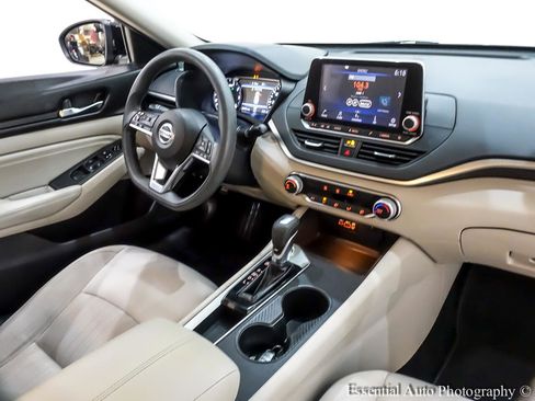 Used 2020 Nissan Altima 2.5 S image 30