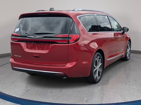New 2026 Chrysler Pacifica Pinnacle FWD image 5