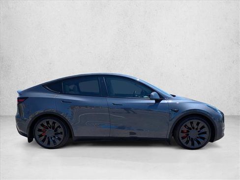 Used 2023 Tesla Model Y Performance AWD/4WD image 4