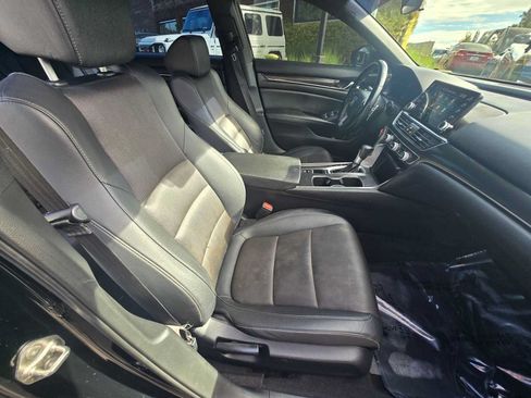 Used 2019 Honda Accord Sport image 10