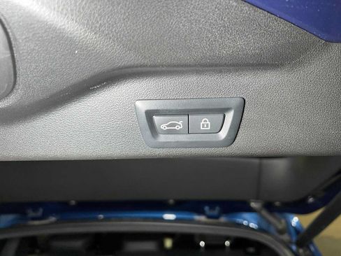 Used 2020 BMW X5 xDrive40i w/ Premium Package AWD/4WD image 19