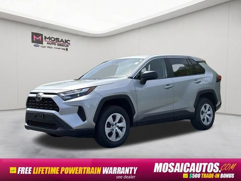 Used 2024 Toyota RAV4 LE AWD/4WD image 3