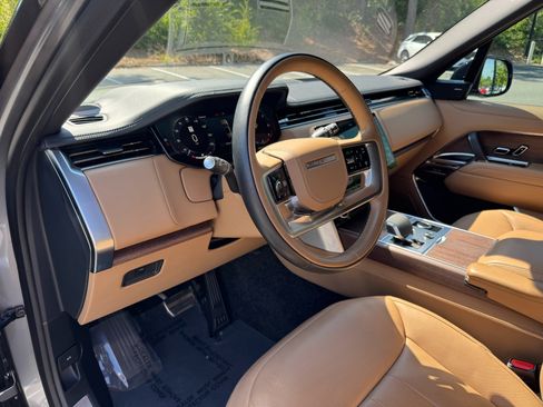 Used 2023 Land Rover Range Rover Long Wheelbase Autobiography AWD/4WD image 28