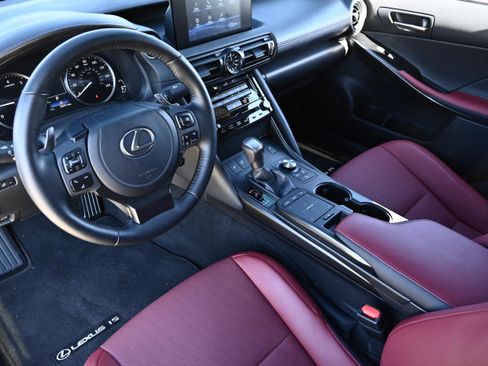 Used 2025 Lexus IS 350 F Sport image 12