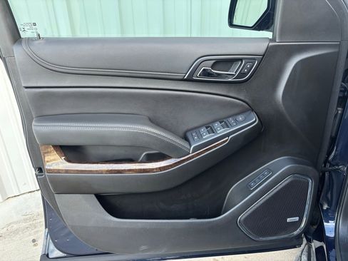 Used 2019 Chevrolet Tahoe LT image 9