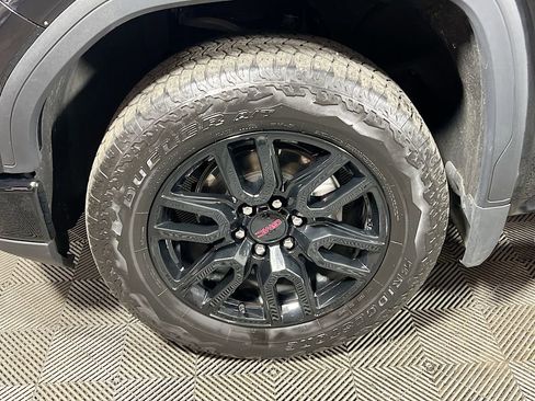 Used 2024 GMC Sierra 1500 Elevation w/ LPO, Elevation Black Package AWD/4WD image 25