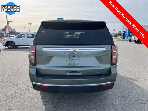 Used 2024 Chevrolet Suburban LT image 4