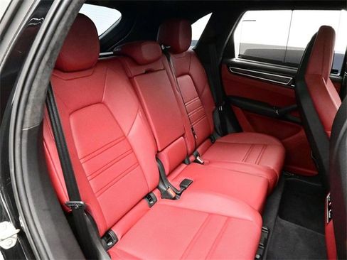 Certified 2023 Porsche Cayenne GTS image 17