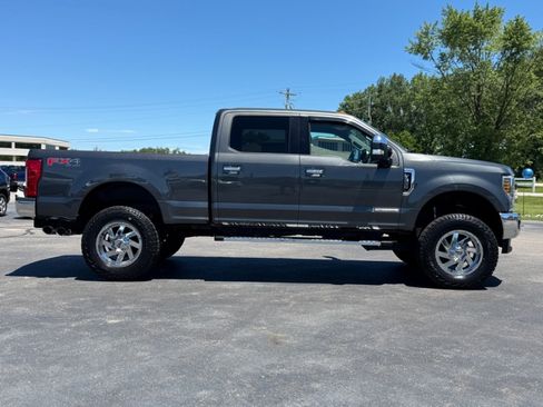 Used 2018 Ford F350 Lariat w/ Chrome Package AWD/4WD image 9
