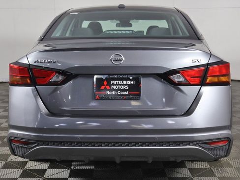 Used 2022 Nissan Altima 2.5 SV image 9