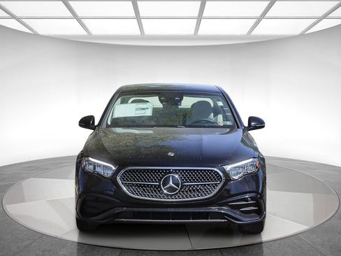 New 2026 Mercedes-Benz E 350 4MATIC Sedan image 6
