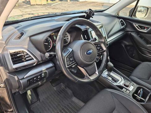 Used 2022 Subaru Forester Premium AWD/4WD image 11