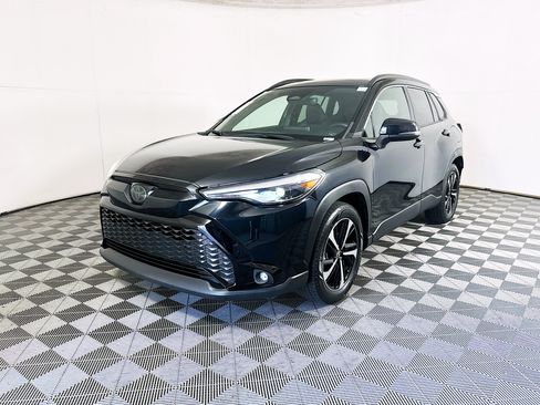 Used 2023 Toyota Corolla Cross AWD Hybrid w/ Convenience Package image 7