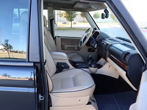 Used 2004 Land Rover Discovery SE image 34