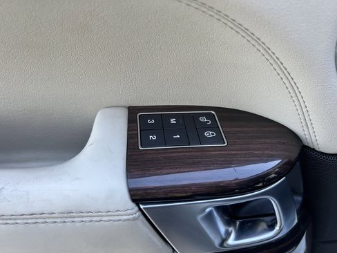 Used 2017 Land Rover Range Rover Supercharged image 14