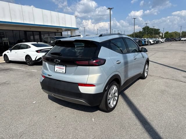 Used 2023 Chevrolet Bolt EUV LT w/ Comfort Package FWD image 26