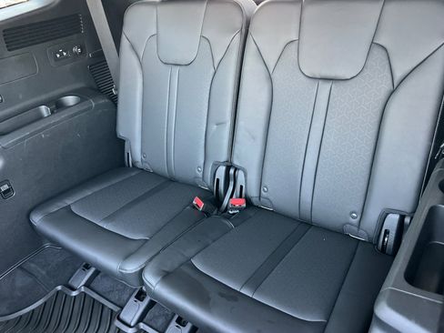 Used 2022 Kia Sorento SX image 16