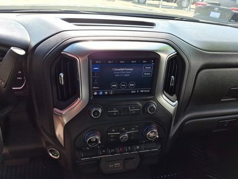 Used 2021 Chevrolet Silverado 1500 LT RWD image 20