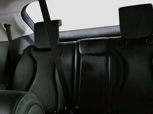 Used 2026 Kia Carnival FWD image 29