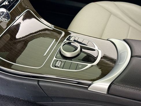 Used 2018 Mercedes-Benz C 300 Sedan image 19