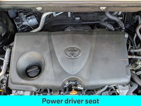 Used 2022 Toyota RAV4 XLE FWD image 15