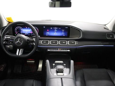 Certified 2025 Mercedes-Benz GLS 450 4MATIC image 38