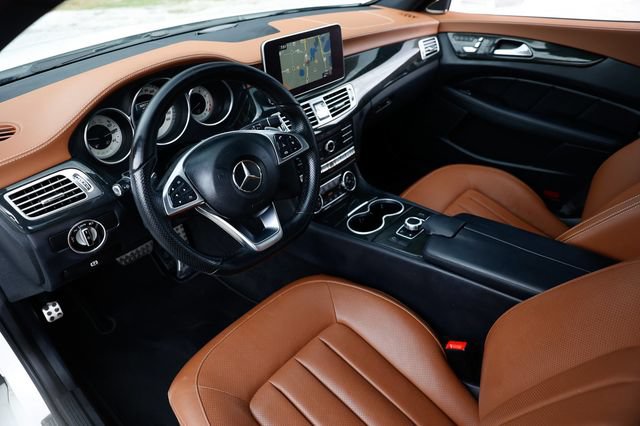 Used 2017 Mercedes-Benz CLS 550 4MATIC image 6