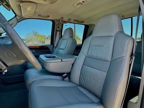 Used 2004 Ford F250 Lariat image 16