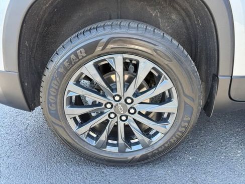 Used 2023 Chevrolet Traverse RS w/ LPO, Floor Liner Package AWD/4WD image 29
