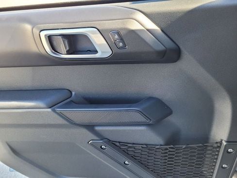 New 2025 Ford Bronco Badlands image 26