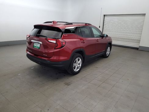 Used 2024 GMC Terrain SLE w/ Driver Convenience Package AWD/4WD image 9