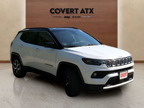Used 2025 Jeep Compass Limited AWD/4WD image 7