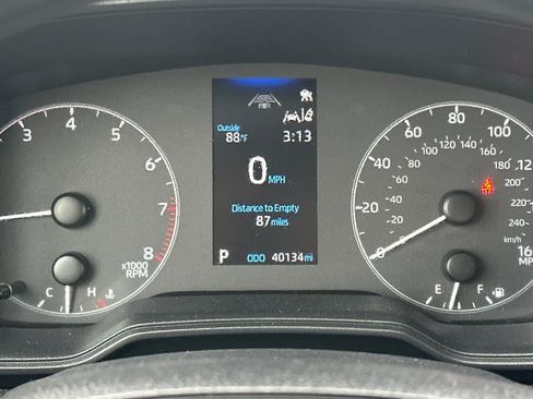 Used 2024 Toyota Corolla LE FWD image 24
