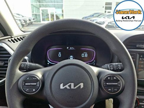 New 2025 Kia Soul LX w/ LX Technology Package image 11