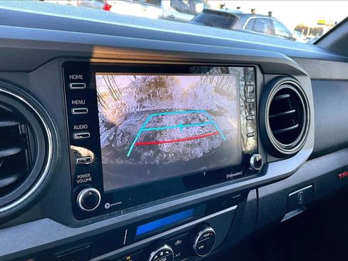 Used 2023 Toyota Tacoma TRD Off-Road image 27