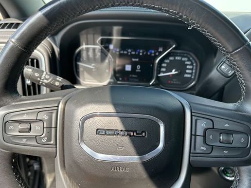Used 2022 GMC Sierra 2500 Denali w/ Denali Ultimate Package image 23