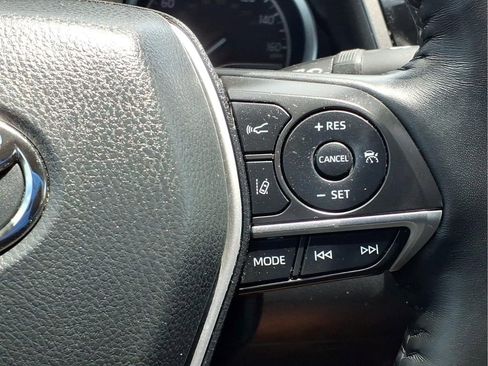 Used 2022 Toyota Camry XLE w/ Navigation Upgrade Package FWD image 24