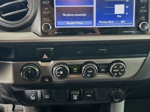 Used 2020 Toyota Tacoma SR5 image 23