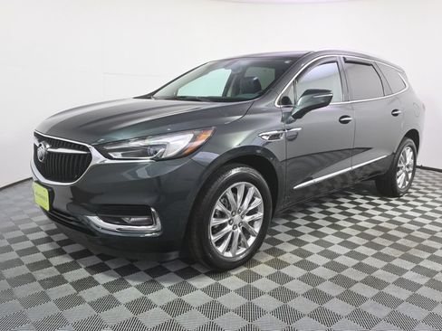 Used 2021 Buick Enclave Essence w/ Sound and Sites Package AWD/4WD image 2