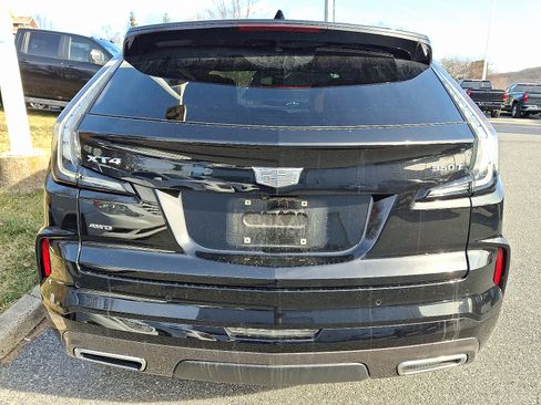 Certified 2024 Cadillac XT4 Sport image 5