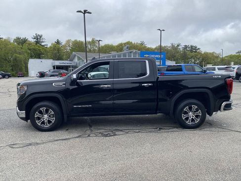 Used 2025 GMC Sierra 1500 SLT AWD/4WD image 4
