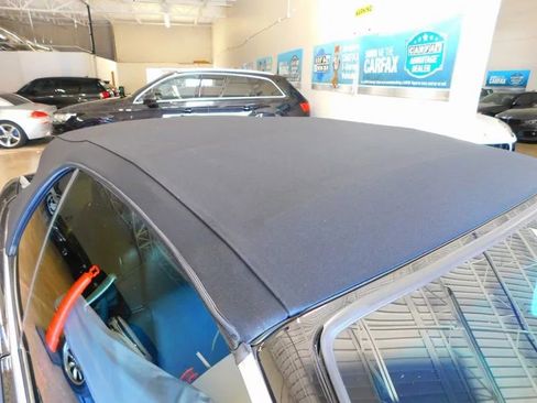 Used 2006 BMW 330Ci Convertible image 16