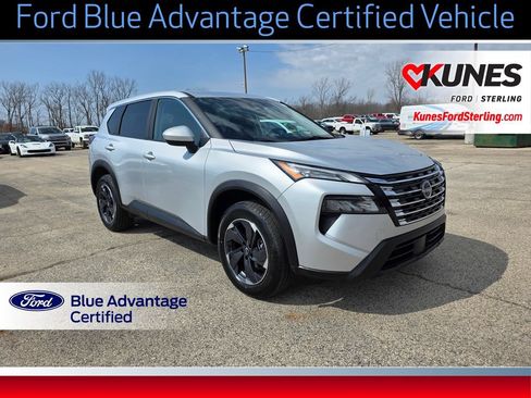 Used 2025 Nissan Rogue SV AWD/4WD image 1