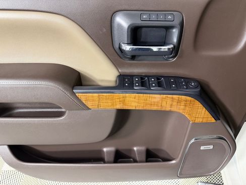 Used 2015 GMC Sierra 1500 SLT w/ SLT Crew Cab Value Package image 11