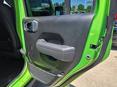 New 2025 Jeep Gladiator Rubicon w/ Safety Group image 86