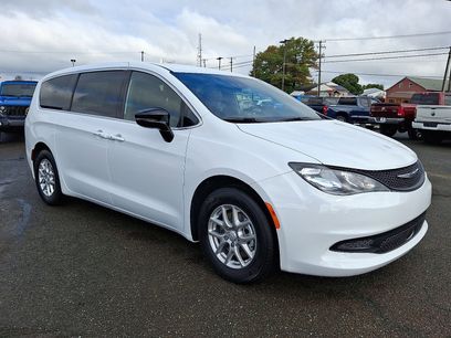 New 2026 Chrysler Voyager LX