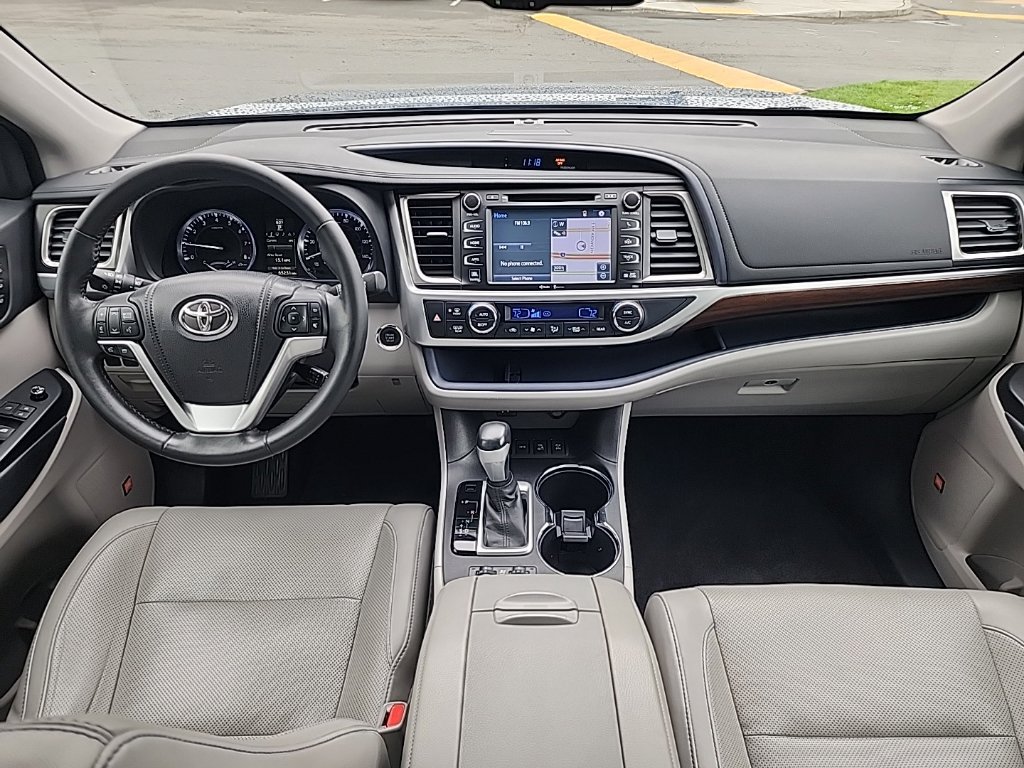 Used 2015 Toyota Highlander Limited AWD/4WD image 23